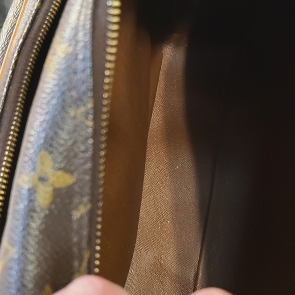 100% Authentic LV Nile Crosdbody. Excellent Condition Offers Accepted. - Picture 7 of 8